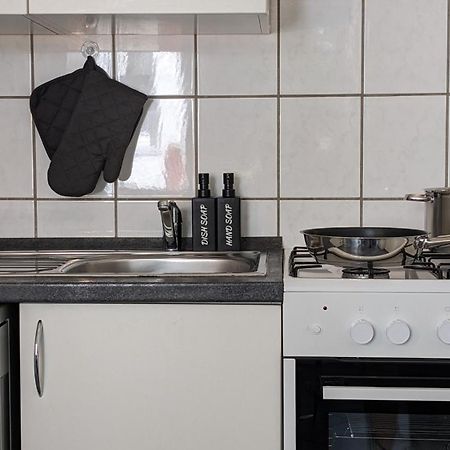 Tt Living Apartments Bonitas & Divinitas I 2 Schlafzimmer I Kueche I Vollbad I Waschmaschine Rellingen Екстериор снимка